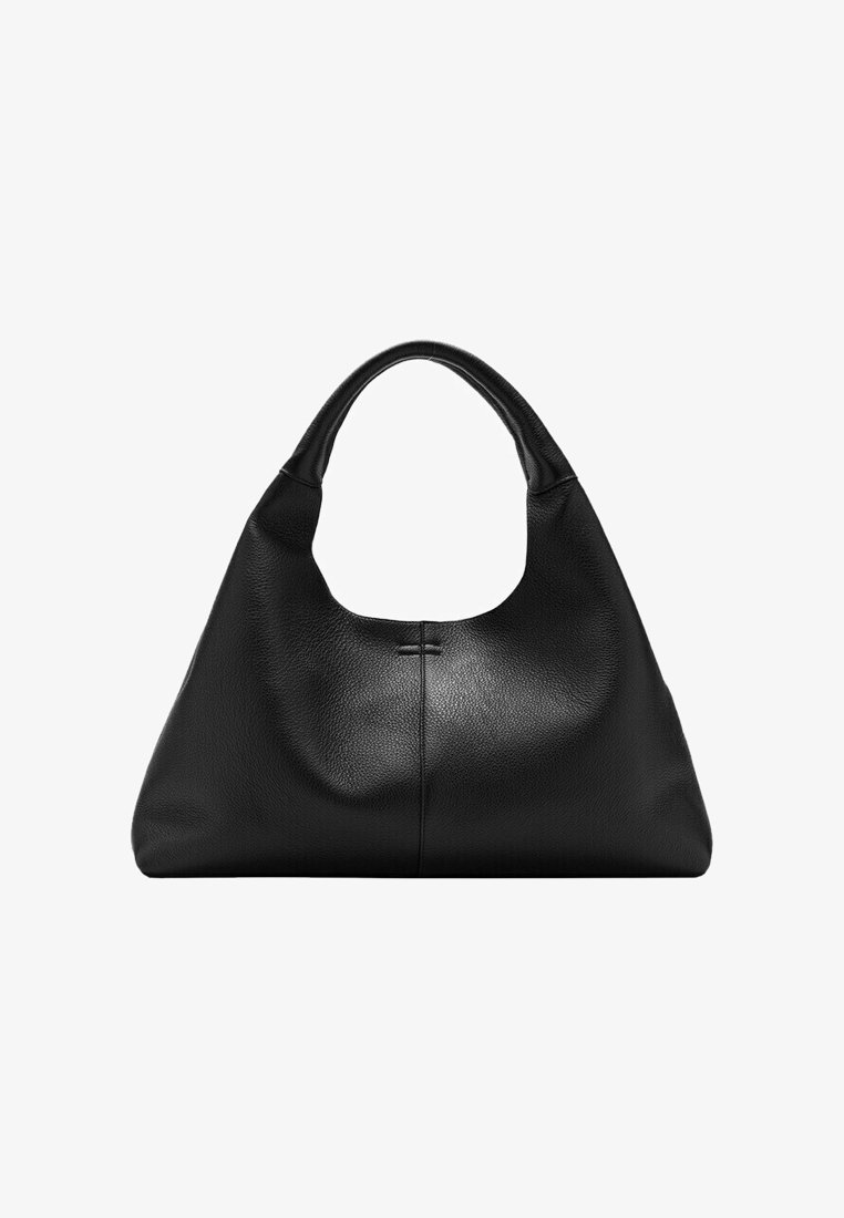 Sac à main en cuir noir texturé avec une base large et des anses épaisses et arrondies, présentant une couture verticale centrale et des détails de surpiqûres subtils.