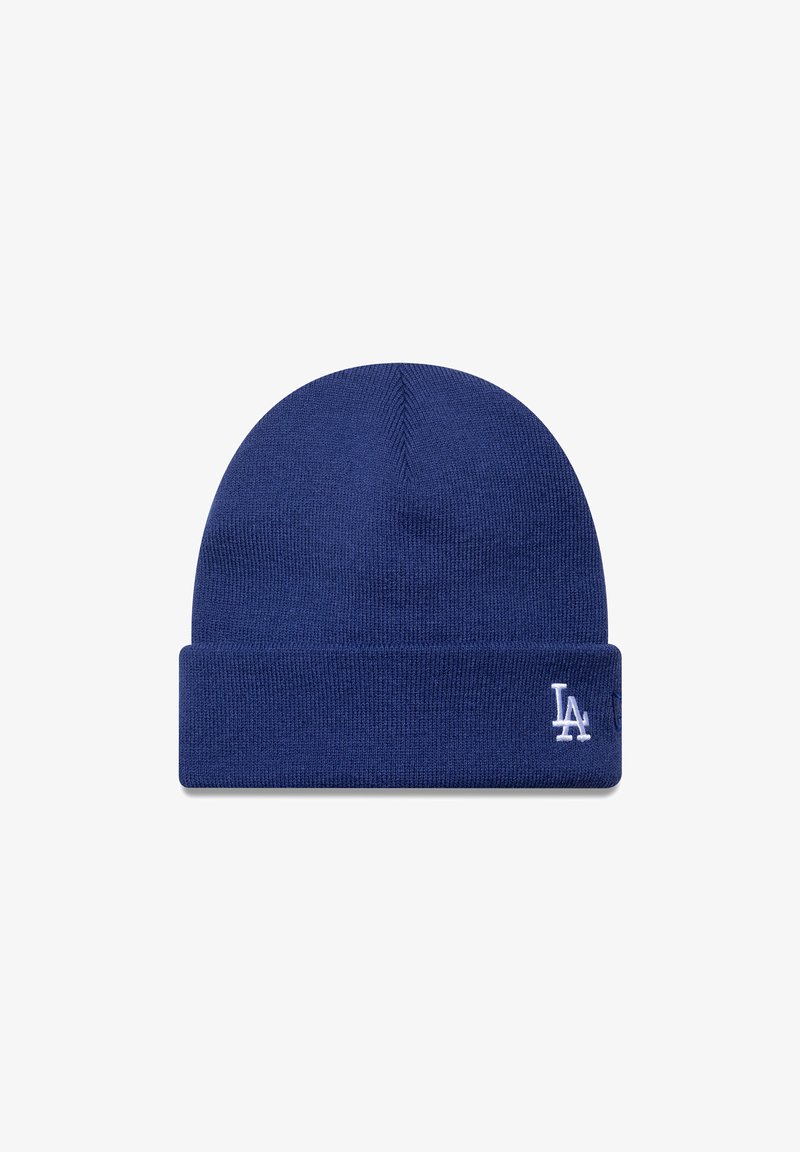 Gorro de malha azul com a aba dobrada. Apresenta um logótipo bordado em branco de um lado. Textura suave com um design liso e uniforme.
