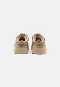 UGG TAZZ - Pantofole - mustard seed