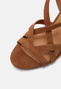 Cosmoparis Sandali - cognac