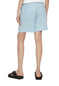 s.Oliver Shorts - blau