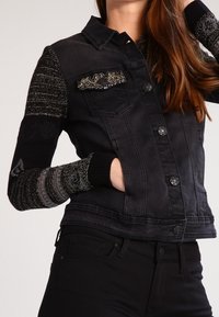 Desigual Chaqueta vaquera - black