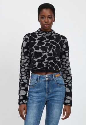 CROPPED FLUFFY  - Trui - milk