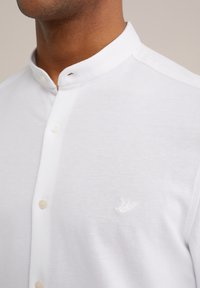 WE Fashion The Knitted - Overhemd - white