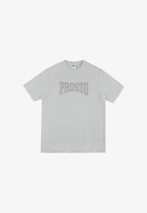 Jasnoszary t-shirt z krótkim rękawem, wykonany z bawełny, z wyraźnym logo "PROSTO" w ciemniejszym odcieniu na przedzie.