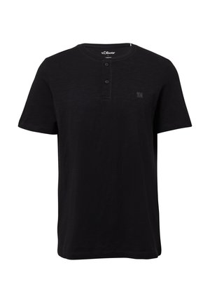 - T-shirt basic