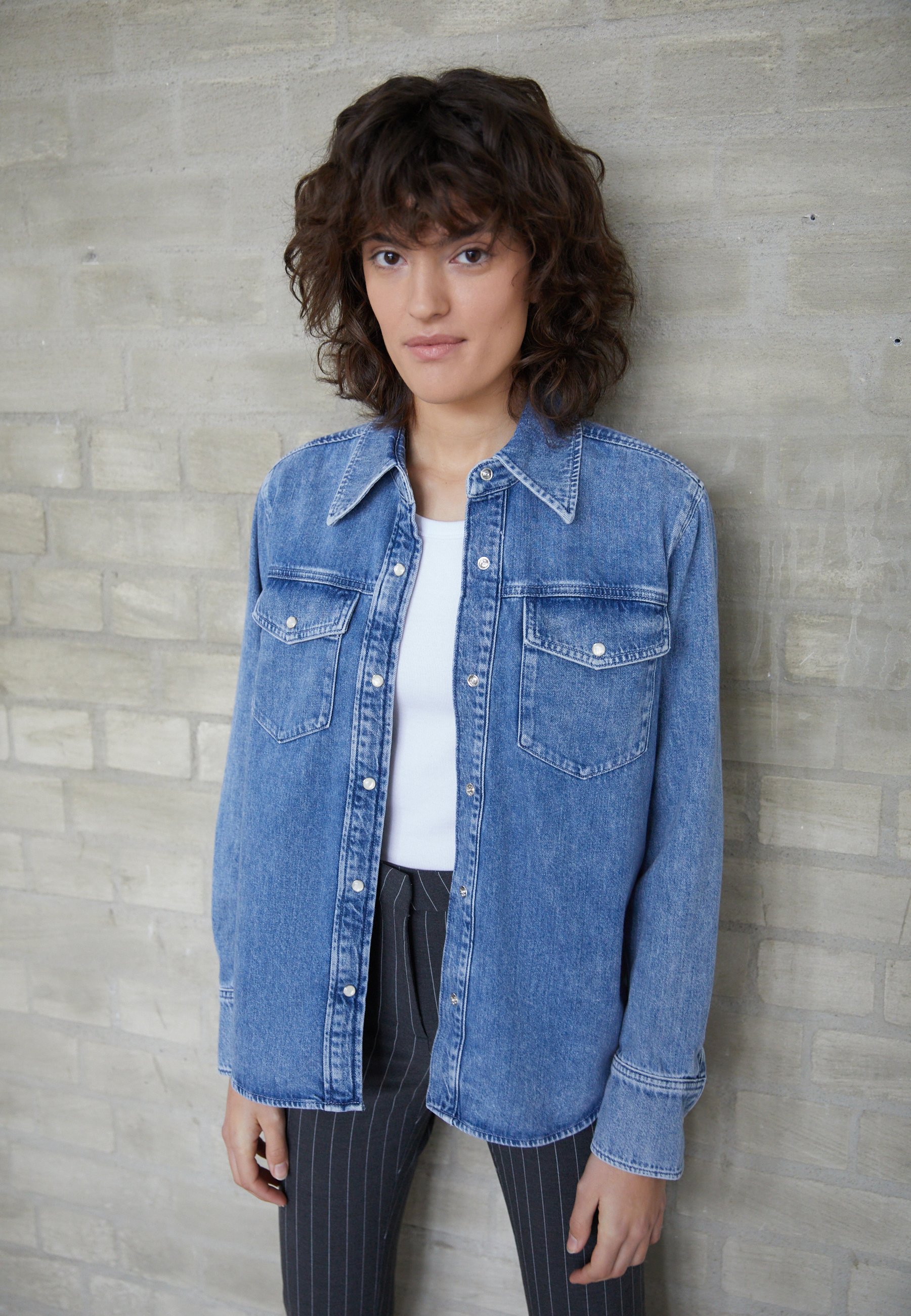 ARKET Button-down blouse - blue/blue 