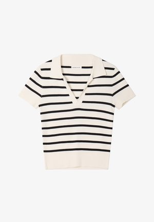 Polo de manga corta y cuello en V en tejido de punto crema con rayas horizontales negras. Presenta un cuello doblado y una silueta ajustada.