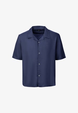 Granatowa koszula na krótkie rękawy na guziki, z ostrym kołnierzem i subtelnym haftowanym logo na lewej piersi.