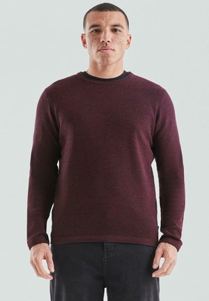- Sweter