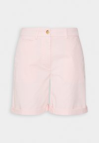 Pantalones cortos de algodón rosa con dobladillo vuelto, que cuentan con un cierre de un solo botón y bolsillos laterales, diseñados para un ajuste relajado.