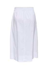 Jupe blanche atteignant les genoux avec taille élastique et ourlet droit, fabriquée à partir d'un tissu lisse et léger.