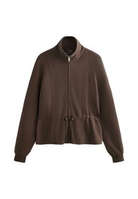 Braune Zipjacke mit hohem Kragen, weichem Stoff, Kordelzug in der Taille und langen Ärmeln. Verfügt über dezente Nähte.
