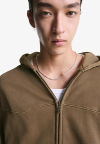 Bershka Sweatjakke - dark brown