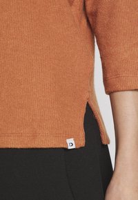 TOM TAILOR DENIM Džemper - rusty amber