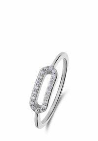 Sterling zilveren ring met een verlengd ovaal ontwerp, versierd met kleine heldere stenen langs de rand, met een gladde en gepolijste afwerking.