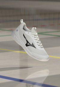 Επιλέχθηκε, white/black/ultimate gray