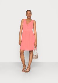 NAF NAF LENA - Vestido de dia - corail