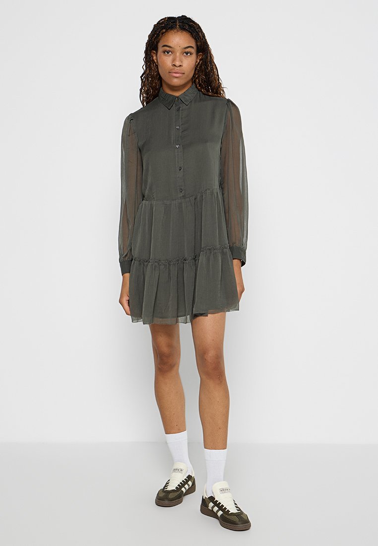 Pepe Jeans Jurk donkergroen