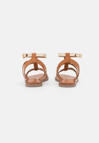 Tamaris Sandals - nut/gold