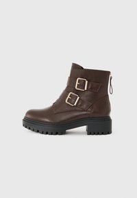 Unselected, dark brown