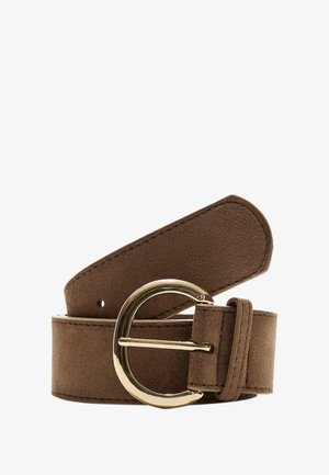 Brun faux suede bælte med en guld metalspænde. Har et fladt design, en enkel-prong spænde og justerbar størrelse med flere huller.