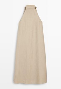 Beiges ärmelloses Leinenkleid mit Neckholder und A-Linien-Silhouette, flach auf weißem Hintergrund dargestellt.