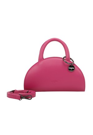Sac à main en cuir vegan rose avec une forme arrondie, anses courtes et une bandoulière amovible. Doté d'une accent en métal argenté et du logo.