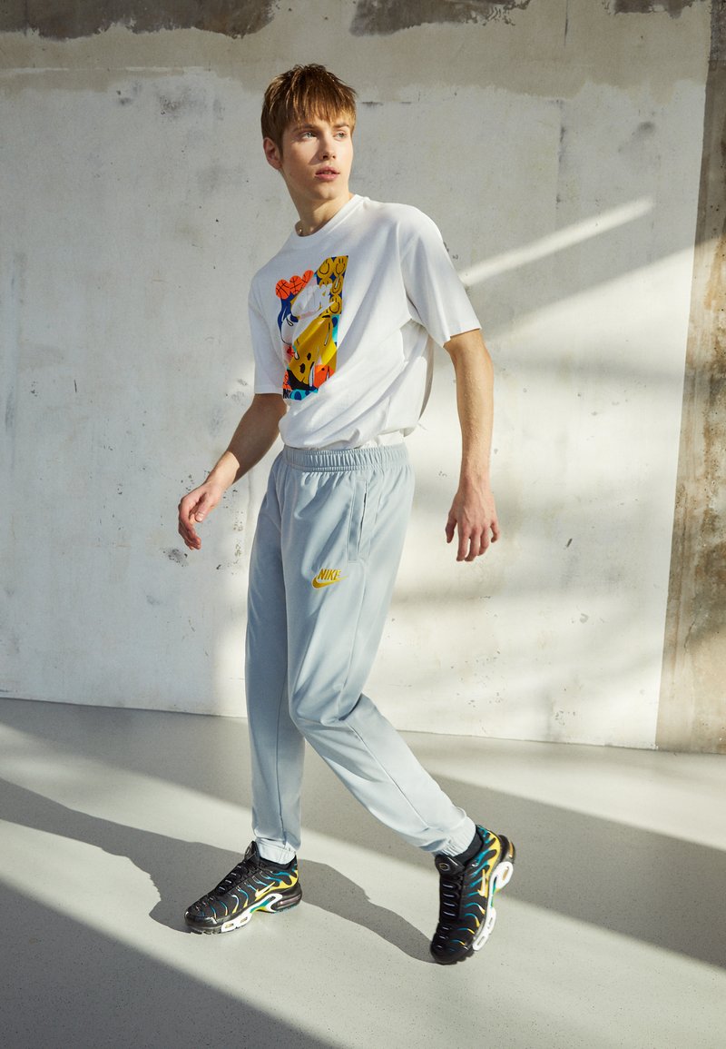 Nike Sportswear AIR TEE - Print T-shirt - white