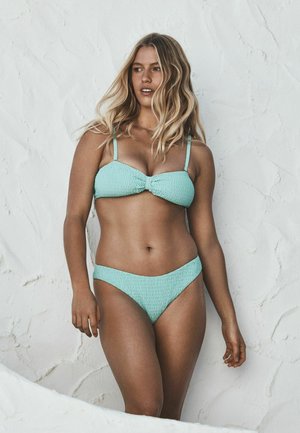Next, REGULAR FIT - SHIRRED BANDEAU BIKINI TOP - Bikiniyläosa - mint green