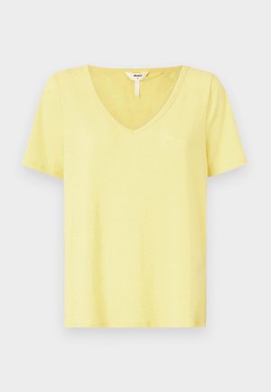 Gul V-ringad t-shirt i mjukt material med korta ärmar, med en avslappnad passform och minimal sömnadsdetalj vid halsringningen.