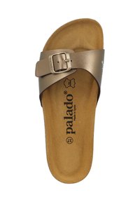 Infradito in pelle marrone con dettaglio a fibbia, soletta sagomata e parte superiore testurizzata. Logo stampato sulla soletta, "palado Made in Spain."