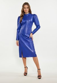 faina Rochie tip creion - blau