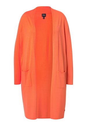 Hellorange Strickjacke aus leichtem Stoff, mit offenem Frontdesign, langen Ärmeln und zwei vorderen Taschen.