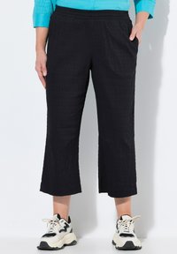 TEXTURED ELASTIC CROPPED - Pantaloni - black