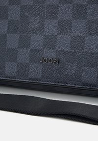 JOOP! CORTINA PIAZZA NEVIO MESSENGER UNISEX - Taška s příčným popruhem - darkblue