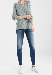 Object Pullover - light green