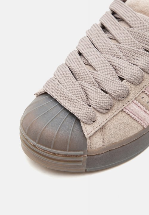 adidas SUPERSTAR ST - Skate shoes - chalky brown/clear pink/earth strata — photo 6