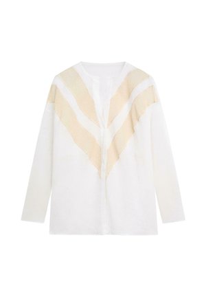 Veste blanche à manches longues avec des rayures texturées en chevron beiges sur les épaules et le haut de la poitrine, design ouvert à l'avant.