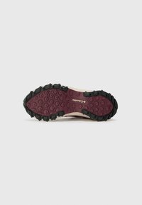 Columbia PEAKFREAK™ II OUTDRY™ - Chaussures de marche - deep madeira/white peach