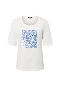 White short-sleeve T-shirt featuring a sequined square design in shades of blue with a smooth texture. Round neckline, relaxed fit.