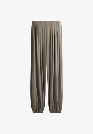 OYSHO, LIGHT TOUCH PLEATED JOGGERS - Pantalon classique - khaki-grey