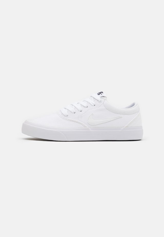 CHARGE SLR - Sneakers - white