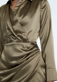 Stradivarius Sukienka koktajlowa