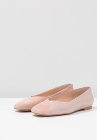 KIOMI Ballerinaskor - nude