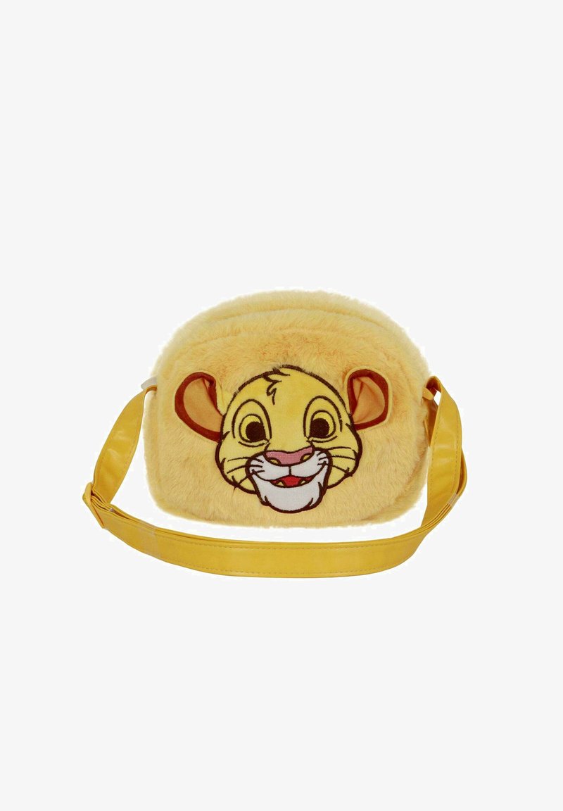 Sac bandoulière en peluche jaune présentant un visage de lion de dessin animé, avec des détails brodés et une sangle jaune lisse. Texture douce et forme arrondie.