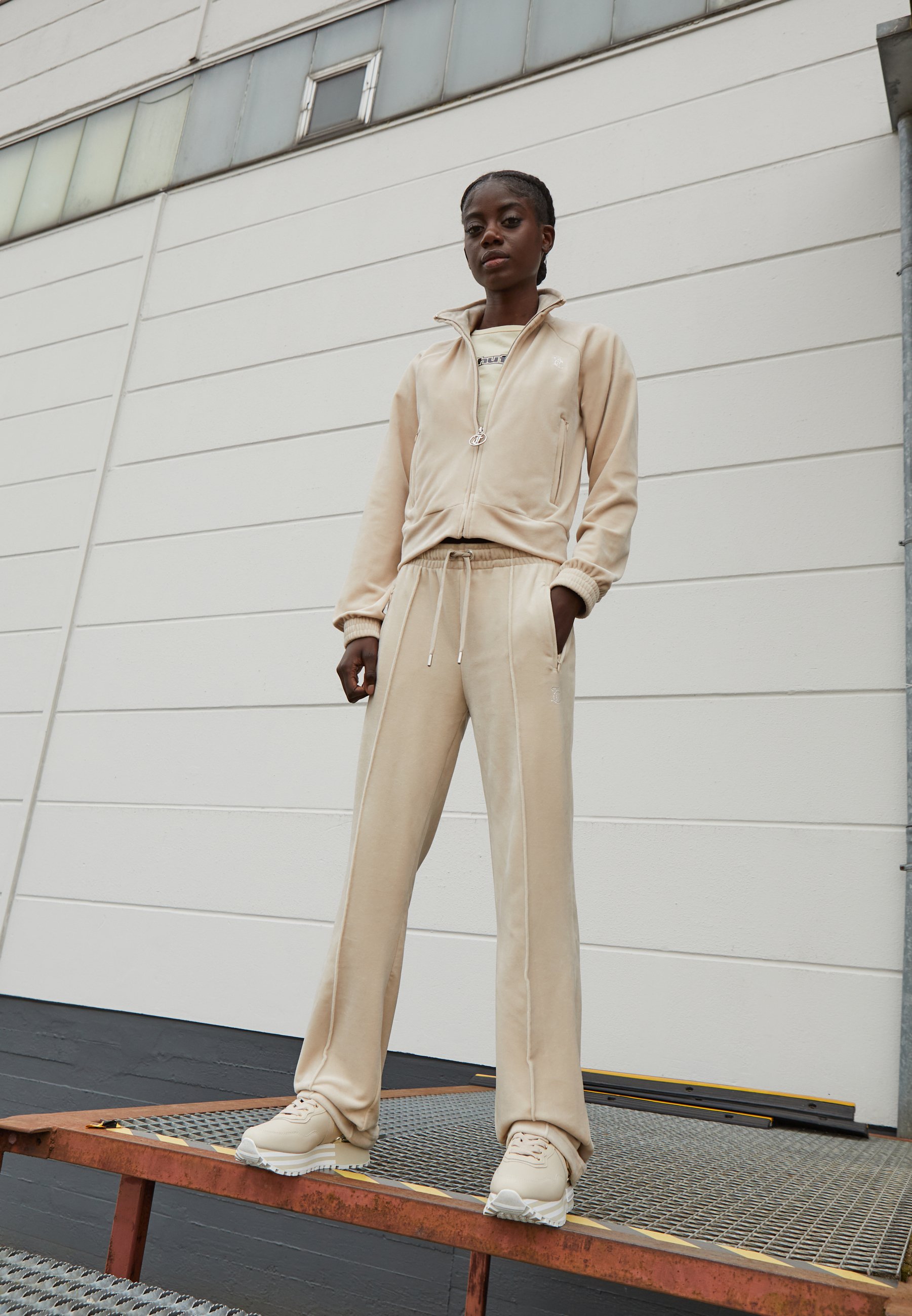 beige juicy couture