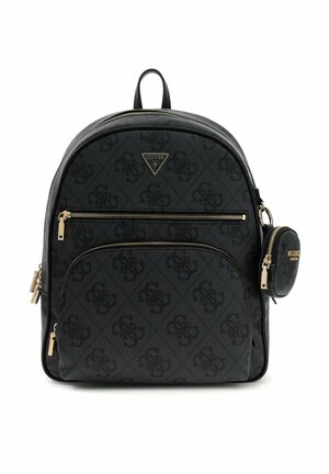Sac à dos noir Guess avec imprimé logo intégral, fermetures éclair ton or, poche avant et petite pochette ronde détachable sur le côté.