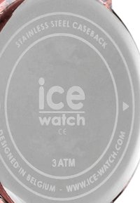 Runder Uhrengehäuse mit einem Edelstahlboden. Ausgestattet mit dem Logo "ice watch" in prominenter Position, 3 ATM Wasserbeständigkeit und eingravierten Details.