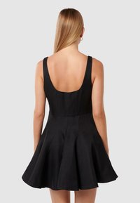 Forever 21 Black Floral Mini Skater A-Line Circle Flare Skirt Womens Sz